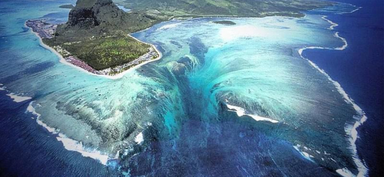 Witness One of The World’s Most Spectacular Optical Illusions – Mauritius’ Underwater Waterfall