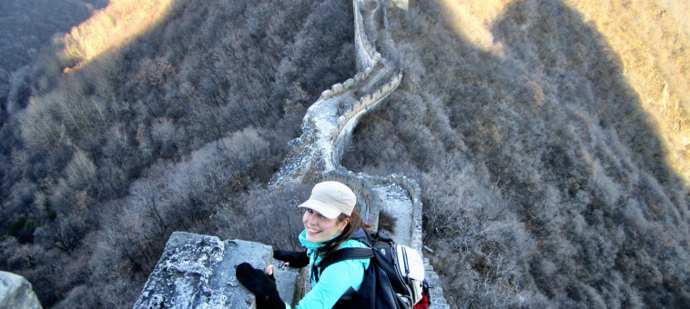 Hate Crowds, Lines & Tourist Traps? Hike Along This Dangerous & Desolate Section of The Great Wall…